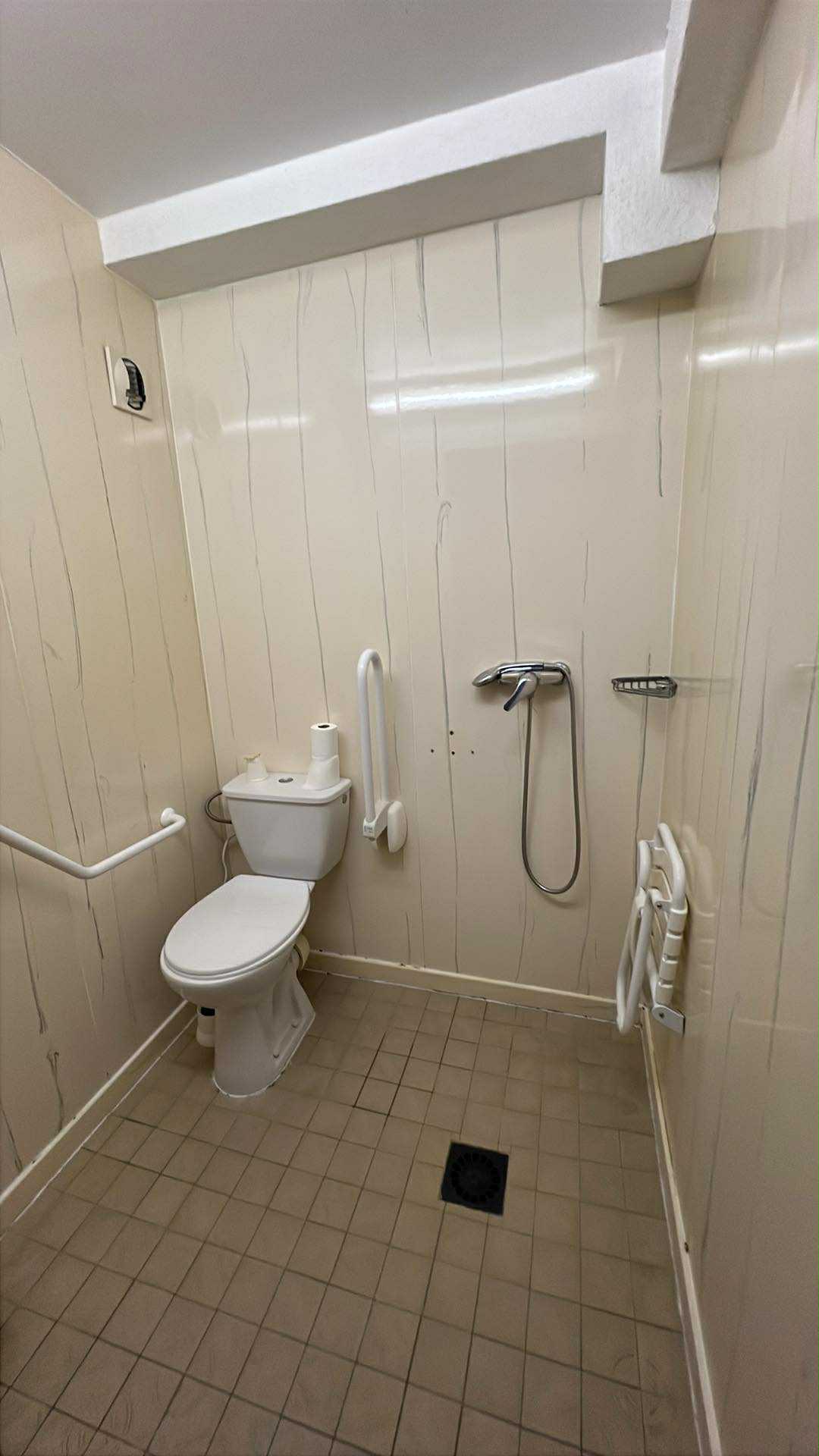 Chambre PMR - Salle de bain
